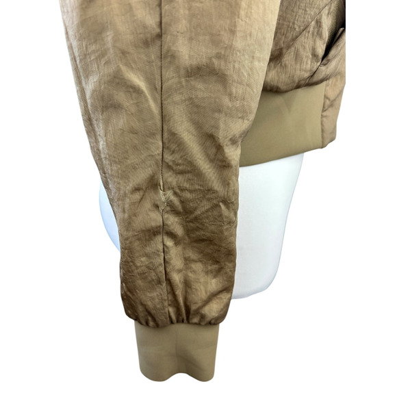 *Damaged/Flawed Lululemon Non-Stop Bomber Jacket Bold Beige Gold Zip Size 4 - Picture 10 of 16